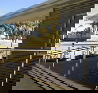 The Real McCoy Holiday Accommodation - Inverell Accommodation