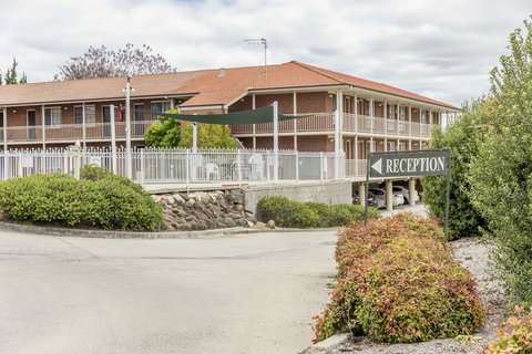 Bathurst Motor Inn - Inverell Accommodation 0