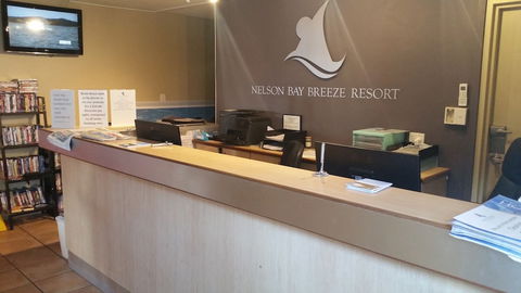 Nelson Bay Breeze Holiday Apartments - Inverell Accommodation 4
