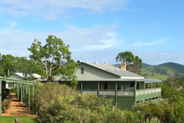 Neerdie QLD Inverell Accommodation