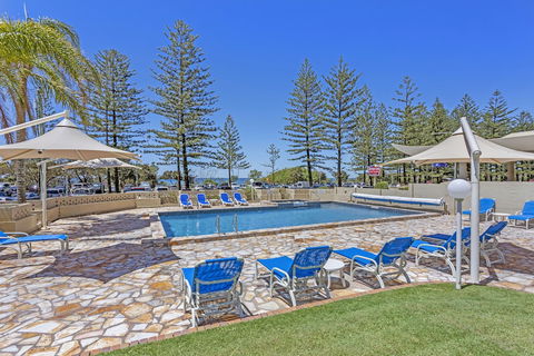 Southern Cross Beachfront Holiday Apartments - Inverell Accommodation 2