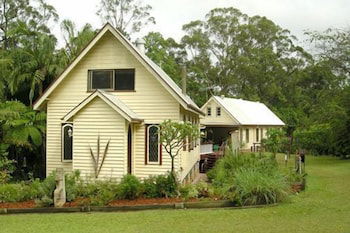 Glass House Mountains Ecolodge - Inverell Accommodation 1