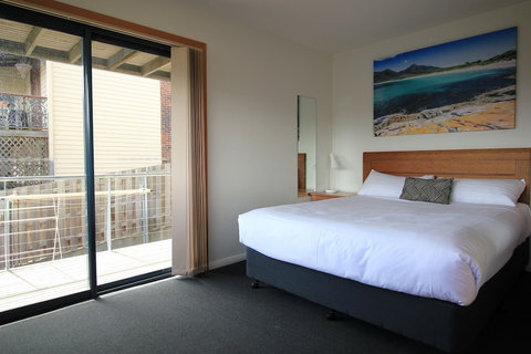 96 On Arthur Apartments - Inverell Accommodation 5