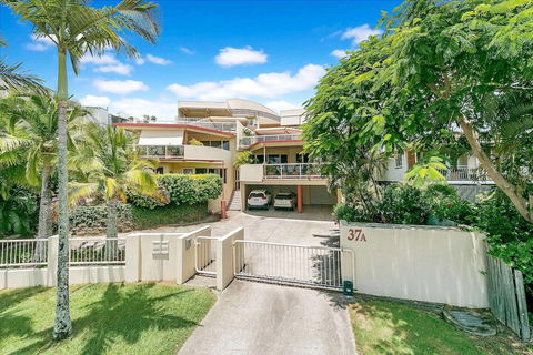 Redcliffe Peninsula Penthouse - Inverell Accommodation 4