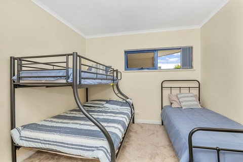 Sail Away - Inverell Accommodation 1