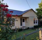 Cottage on Main - Inverell Accommodation