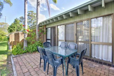 Gowrie Avenue Bay Parklands Townhouse 04 2 - Inverell Accommodation 7