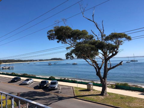 6 SHOAL TOWERS 11 SHOAL BAY RD STUNNING WATER VIEWS & PERFECT LOCATION - Inverell Accommodation 4