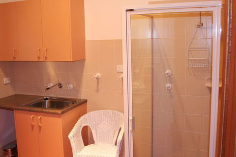 Archery Road Estate - Inverell Accommodation 7