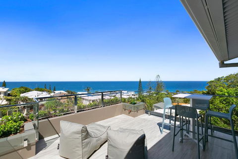 Architectural Masterpiece Sunshine Beach - Inverell Accommodation 2
