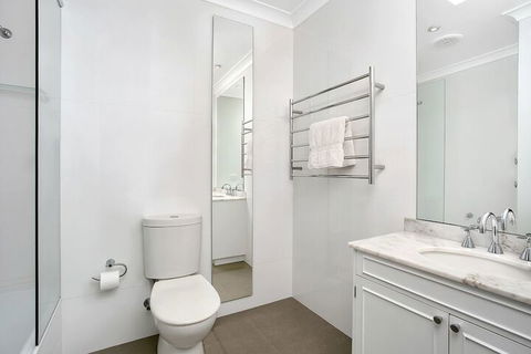 Sunny & Spacious Two Bdr Apt SPF13 - Inverell Accommodation 1