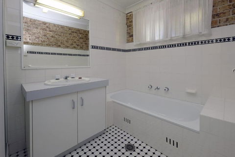 ACACIA WEEKLY ONLY - Inverell Accommodation 6