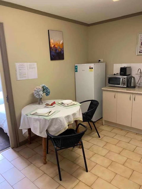 Golden Village Farm - Inverell Accommodation 6