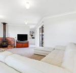 Ourimbah across from the local rock pools - Inverell Accommodation