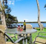 Sanctuary on the Bay fish or kayak from the yard - Inverell Accommodation