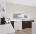 Beachbreak fall asleep to the sound of the ocean - Inverell Accommodation