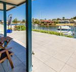 Locanda Canal frontage with Jetty - Inverell Accommodation