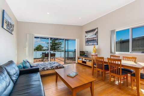 Angourie Blue Unit 2 - Inverell Accommodation 5