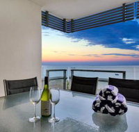 Oceana Darwin Central Oceanfront 3 bedroom 2 Lounge Room Pool Gym Tennis Court Sleeps 9 - Inverell Accommodation