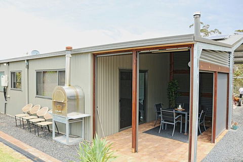 Toallo St - Inverell Accommodation 6