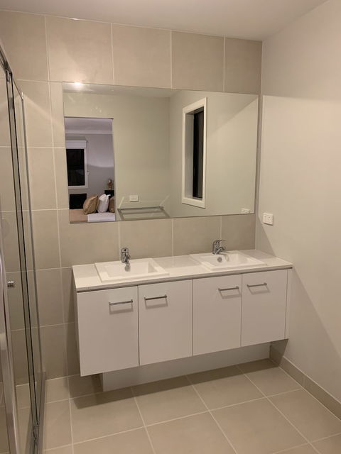 Apple House Truganina - Inverell Accommodation 6