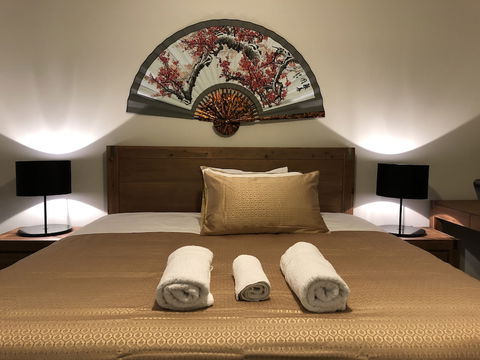 Apple House Truganina - Inverell Accommodation 4