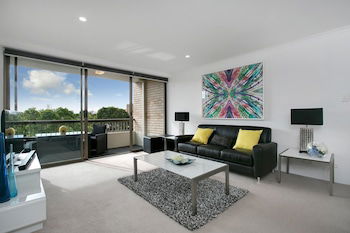 Newly Renovate Immaculate Cremorne One Bedroom Apartment CREM4 - Inverell Accommodation 5
