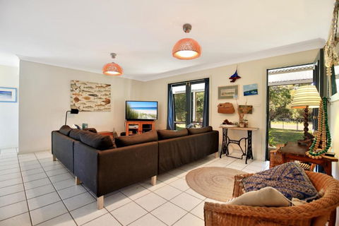 Innisfree Pet Friendly 2 Mins To Beach - Inverell Accommodation 2