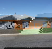 Willow Island Waterfront - Inverell Accommodation