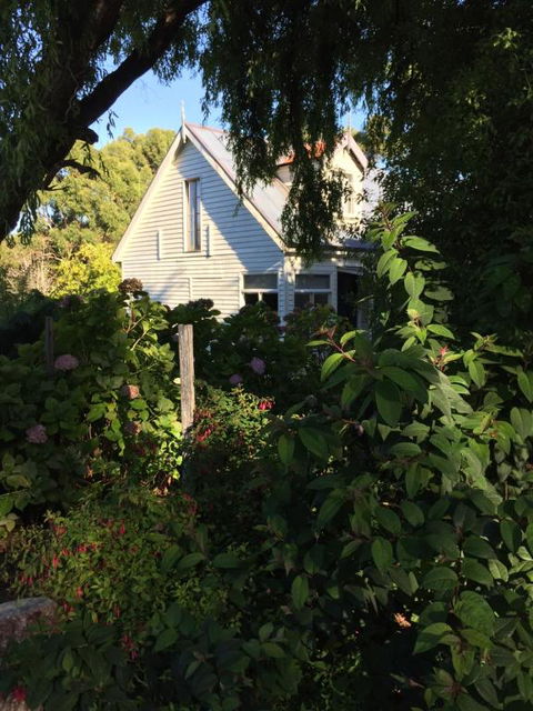 Harrison House - Inverell Accommodation 4