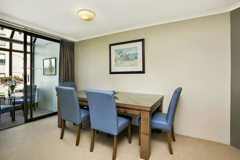 HAMP1 Bright Apartment In Cremorne - Inverell Accommodation 1