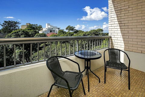 HAMP1 Bright Apartment In Cremorne - Inverell Accommodation 4