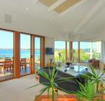 BEDARRA MOLLYMOOK BEACH - Inverell Accommodation