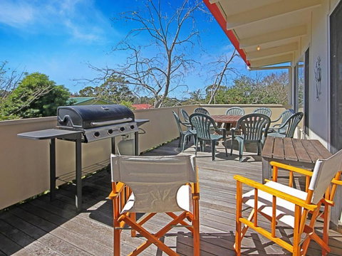 REST ASHORE At MOLLYMOOK - Inverell Accommodation 4
