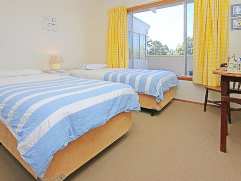 REST ASHORE At MOLLYMOOK - Inverell Accommodation 1