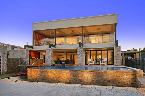 Lang Street Luxury Retreat Mulwala - Inverell Accommodation 1