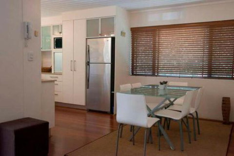 Absolute Beachfront Mooloolaba - Inverell Accommodation 6