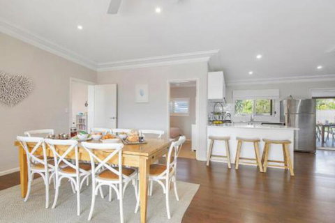 Casa Sorella Beachfront Family Home With Pool - Inverell Accommodation 7