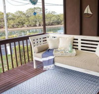Kookas Nest waterfront home tranquil setting - Inverell Accommodation