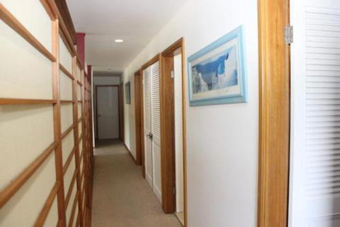 LIZ LAKE - Inverell Accommodation 4