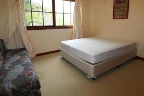 Amzaz 15 Korogora Street - Inverell Accommodation 6