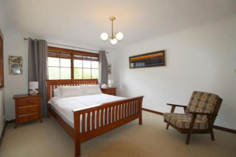 Amzaz 15 Korogora Street - Inverell Accommodation 3