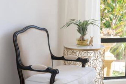 ULTRA SPACIOUS STYLISH HOME In PRESTONS SYDNEY - Inverell Accommodation 4