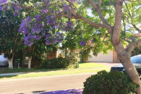 ULTRA SPACIOUS STYLISH HOME In PRESTONS SYDNEY - Inverell Accommodation 7