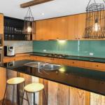 Family Foreshore Favourite - Inverell Accommodation 0