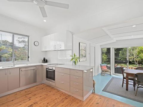 Arcadia By The Sea - Inverell Accommodation 3