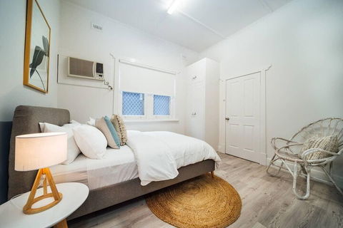 Dune Our Thing On Durham Wifi Nespresso Netflix - Inverell Accommodation 6