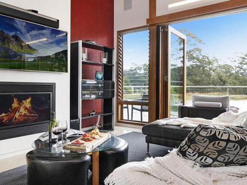 Casa Sul Lago Quite Simply A Very Special Place - Inverell Accommodation 6