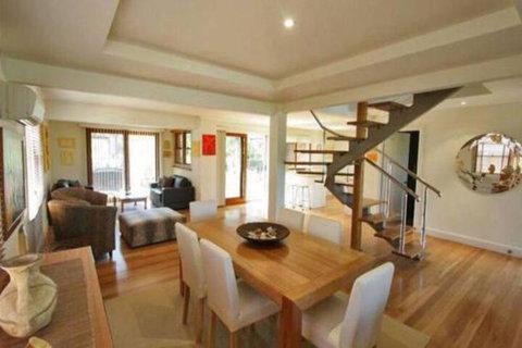 Illalangi Views Pool Walk To Beach - Inverell Accommodation 2