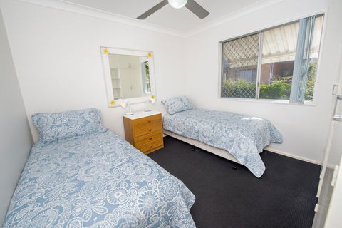 Fingal Bay Beach House 32 Lentara Street - Inverell Accommodation 7